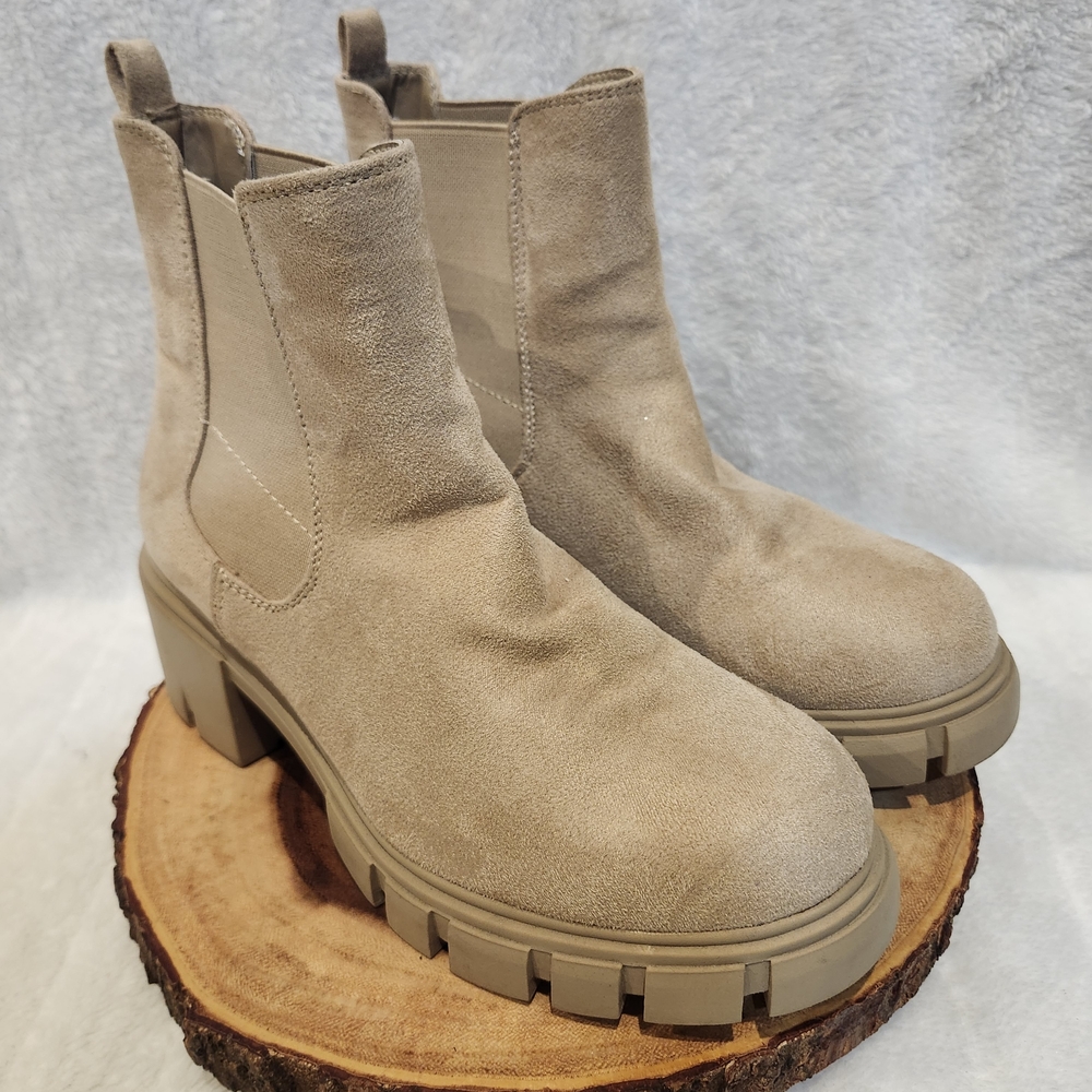 Madden Girl Beige Heeled Boots